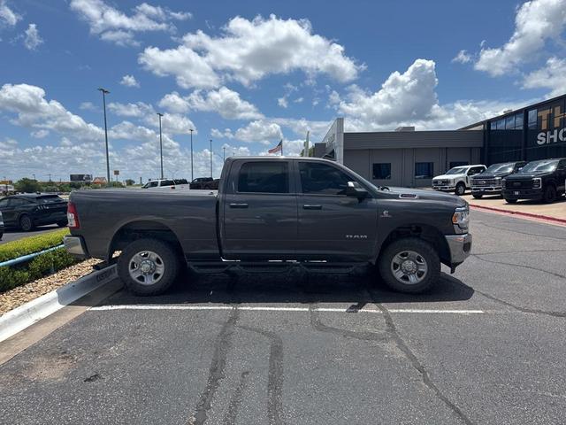 Photo of 2019 Granite Crystal Metallic Clearcoat RAM 2500