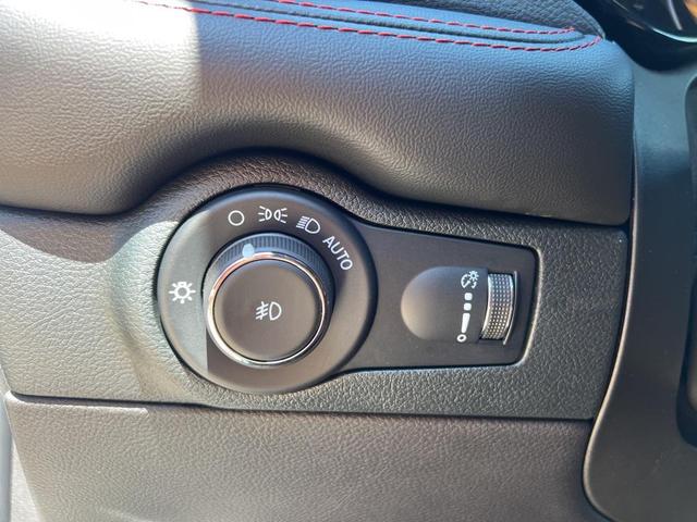 Photo of 2023 White Knuckle Clearcoat Dodge Durango