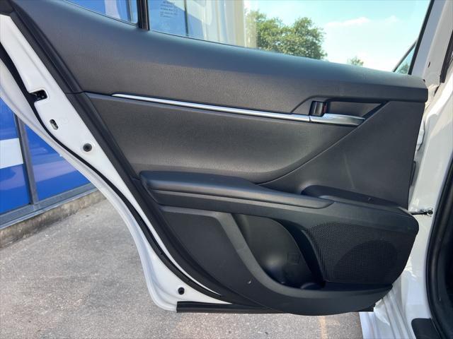 Photo of 2023 White Toyota Camry
