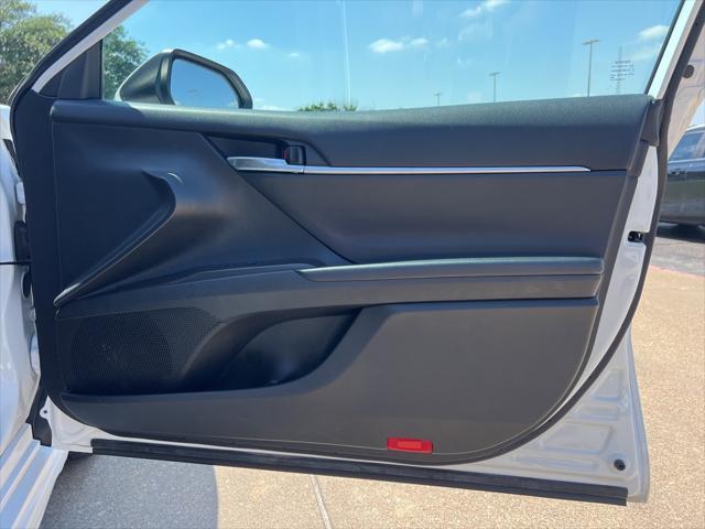 Photo of 2023 White Toyota Camry