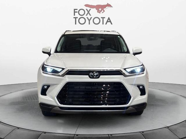 Photo of 2024 Wind Chill Pearl Toyota Grand Highlander Hybrid