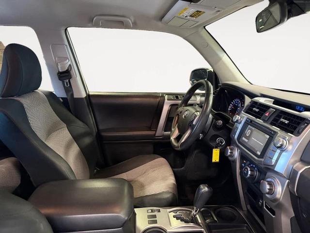 Photo of 2019 Super White Toyota 4Runner