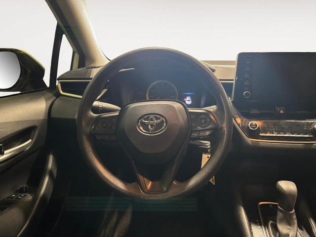Photo of 2020 Super White Toyota Corolla