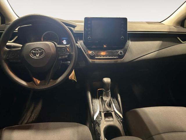 Photo of 2020 Super White Toyota Corolla