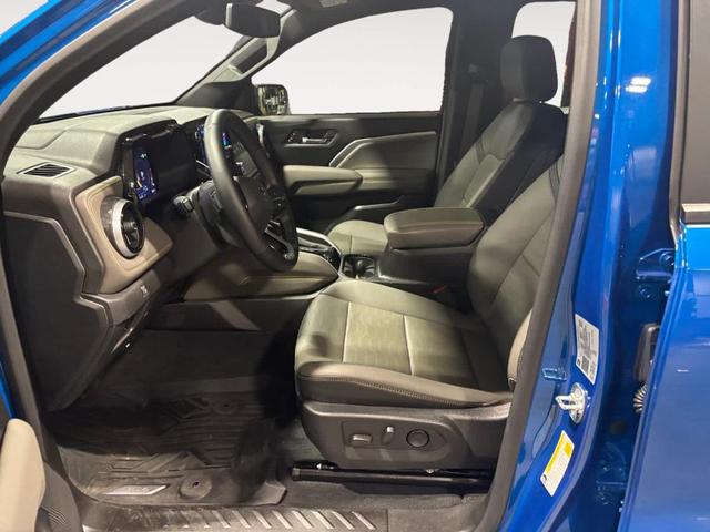 Photo of 2024 Glacier Blue Metallic Chevrolet Colorado