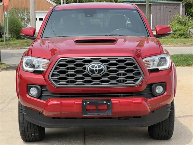 Photo of 2021 Barcelona Red Metallic Toyota Tacoma