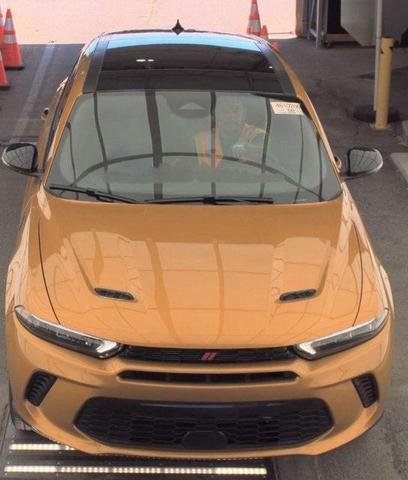 Photo of 2024 Acapulco Gold Dodge Hornet