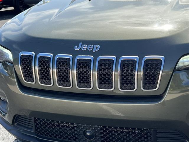 Photo of 2021 Olive Green Pearlcoat Jeep Cherokee