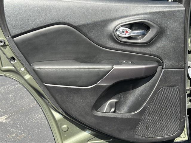 Photo of 2021 Olive Green Pearlcoat Jeep Cherokee