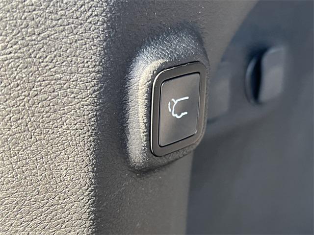 Photo of 2021 Olive Green Pearlcoat Jeep Cherokee