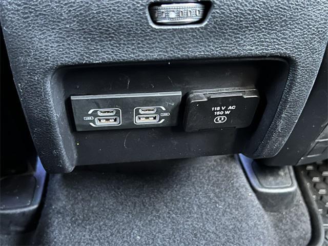 Photo of 2021 Olive Green Pearlcoat Jeep Cherokee