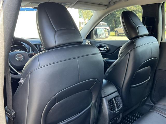 Photo of 2021 Olive Green Pearlcoat Jeep Cherokee