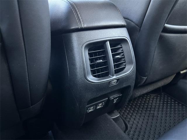 Photo of 2021 Olive Green Pearlcoat Jeep Cherokee