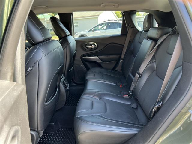 Photo of 2021 Olive Green Pearlcoat Jeep Cherokee