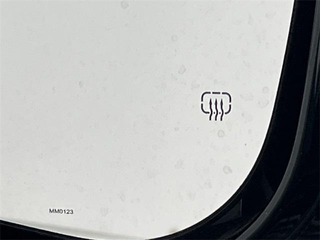 Photo of 2023 Diamond Black Crystal Pearlcoat Jeep Grand Cherokee