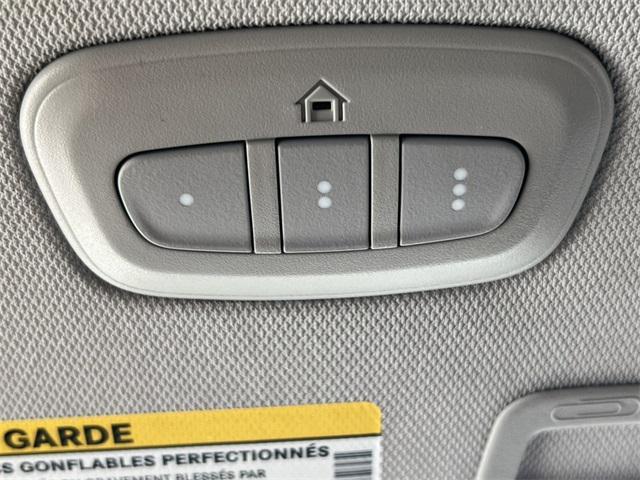 Photo of 2023 Diamond Black Crystal Pearlcoat Jeep Grand Cherokee