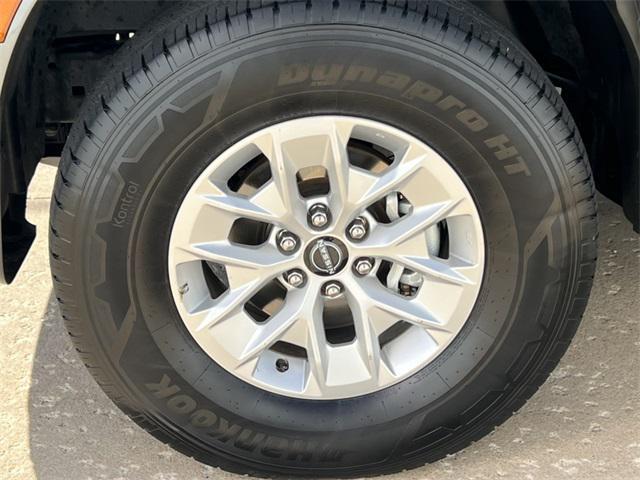 Photo of 2024 Gun Metallic Nissan Frontier