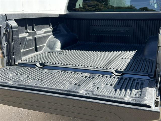 Photo of 2024 Gun Metallic Nissan Frontier