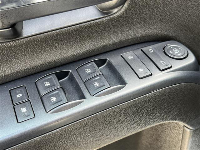 Photo of 2016 Summit White GMC Sierra 1500