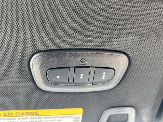 Photo of 2025 Bright White Clearcoat Jeep Grand Cherokee L