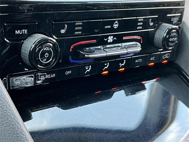 Photo of 2022 Silver Zynith Jeep Grand Cherokee