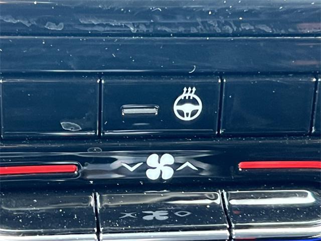 Photo of 2022 Silver Zynith Jeep Grand Cherokee