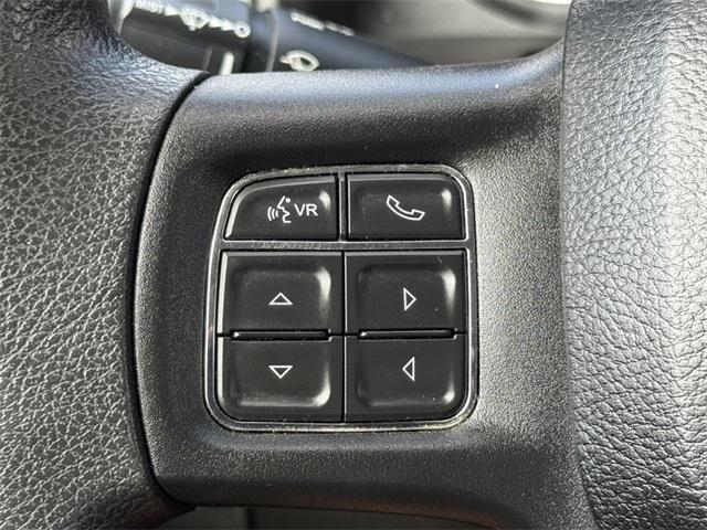 Photo of 2019 Diamond Black Crystal Pearlcoat RAM 1500 Classic