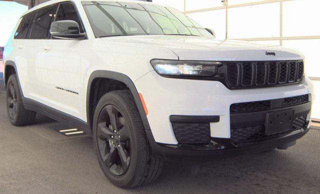 Photo of 2021 Bright White Clearcoat Jeep Grand Cherokee L