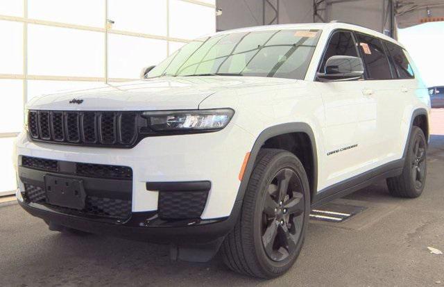 Photo of 2021 Bright White Clearcoat Jeep Grand Cherokee L