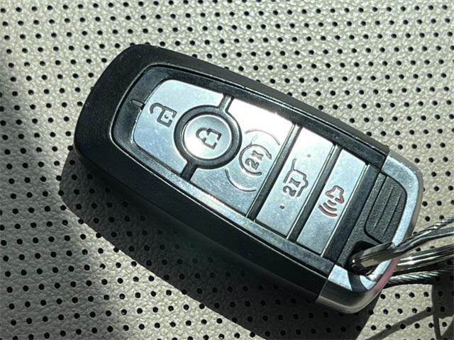 Photo of 2021 Blue Metallic Ford Escape