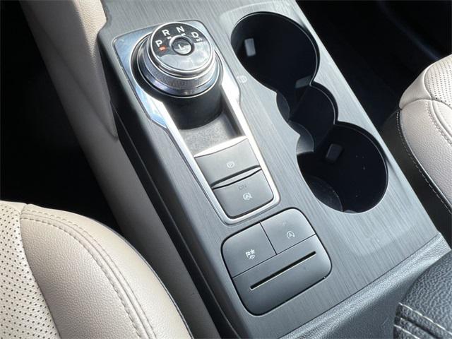 Photo of 2021 Blue Metallic Ford Escape