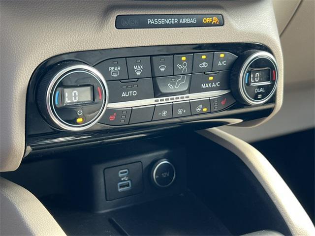 Photo of 2021 Blue Metallic Ford Escape