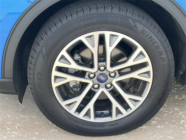 Photo of 2021 Blue Metallic Ford Escape