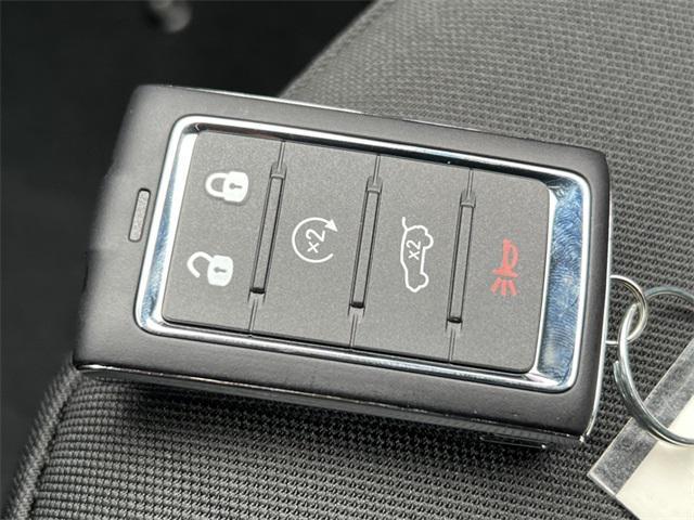 Photo of 2025 Baltic Gray Metallic Clearcoat Jeep Grand Cherokee
