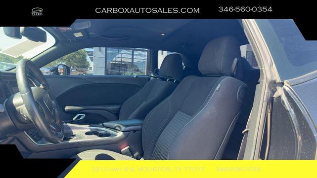 Photo of 2018 Pitch Black Clearcoat Dodge Challenger