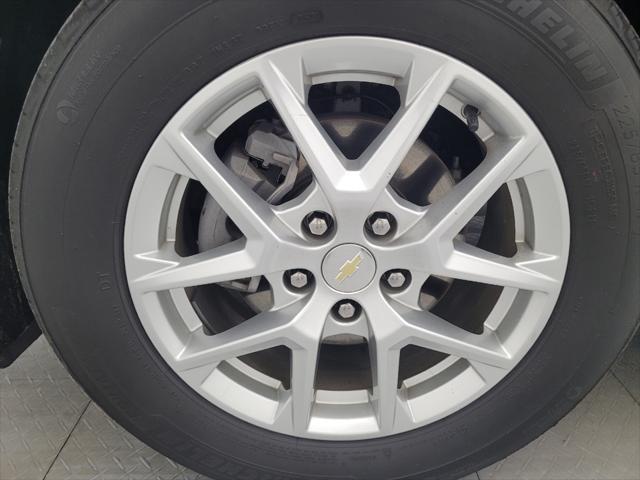 Photo of 2022 Mosaic Black Metallic Chevrolet Equinox