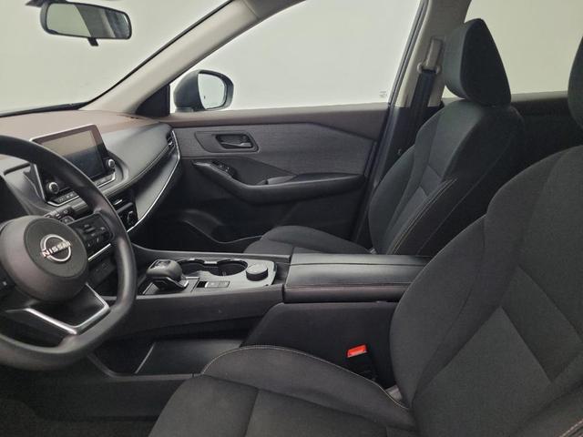 Photo of 2023 Super Black Nissan Rogue