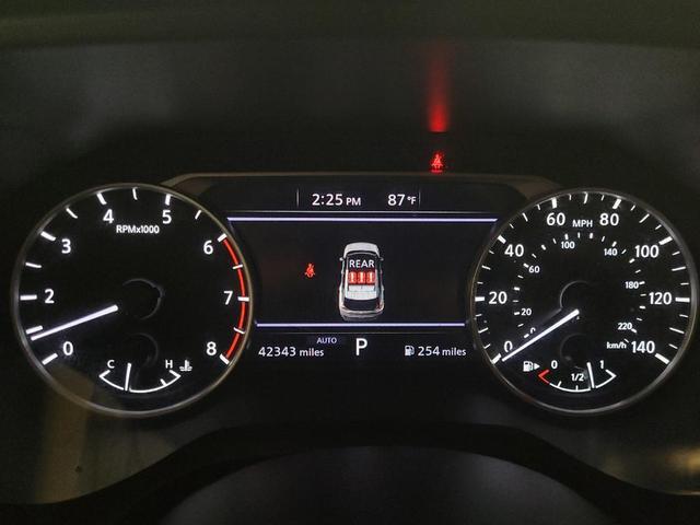 Photo of 2023 Super Black Nissan Rogue
