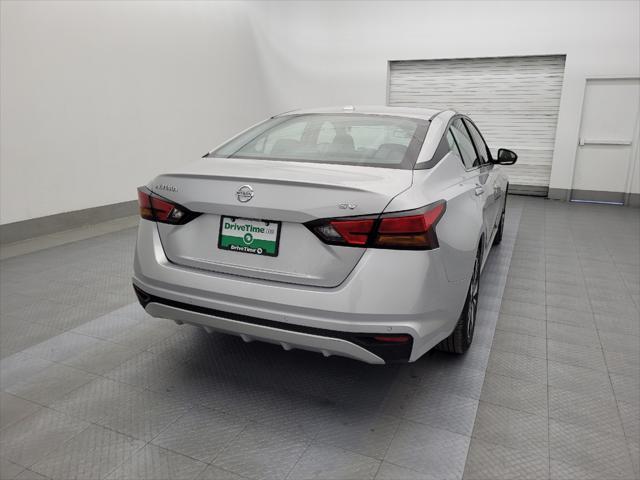 Photo of 2022 Brilliant Silver Metallic Nissan Altima