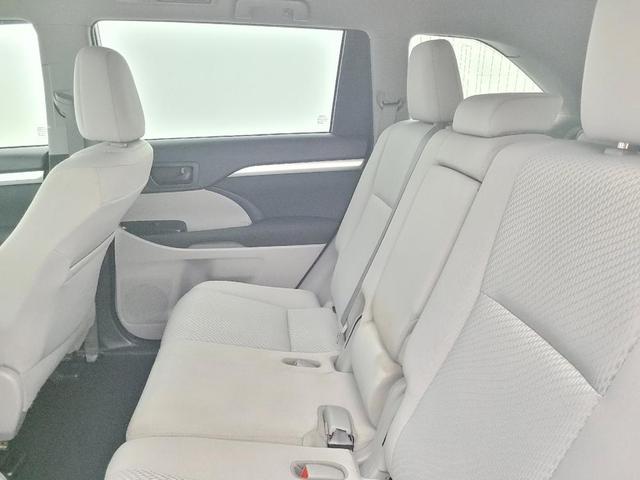 Photo of 2019 Predawn Gray Mica Toyota Highlander