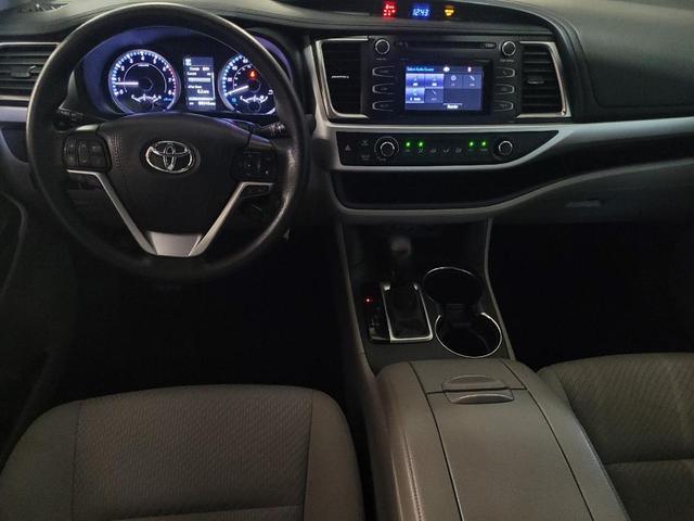 Photo of 2019 Predawn Gray Mica Toyota Highlander