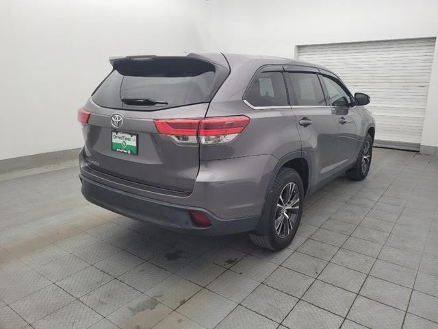 Photo of 2019 Predawn Gray Mica Toyota Highlander