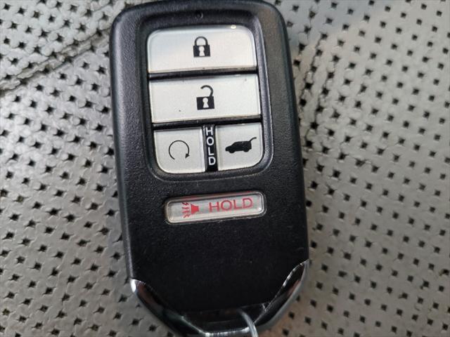 Photo of 2018 Modern Steel Metallic Honda Pilot