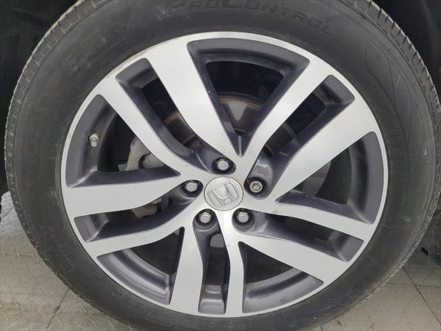 Photo of 2018 Modern Steel Metallic Honda Pilot