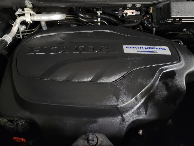 Photo of 2018 Modern Steel Metallic Honda Pilot