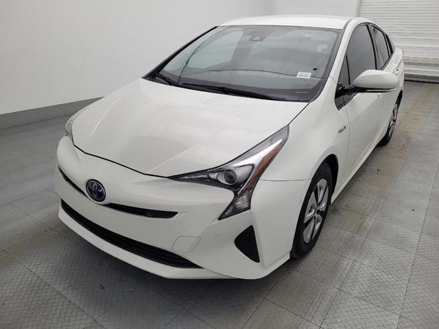 Photo of 2018 White Toyota Prius