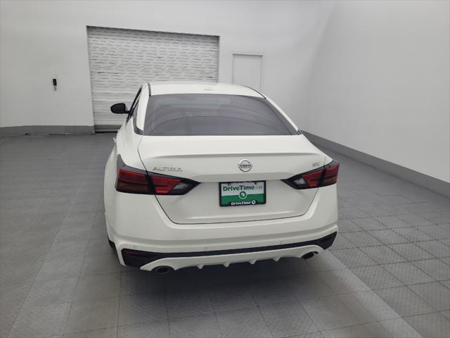 Photo of 2019 Pearl White Tricoat Nissan Altima