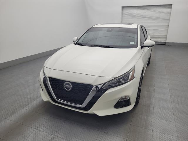 Photo of 2019 Pearl White Tricoat Nissan Altima