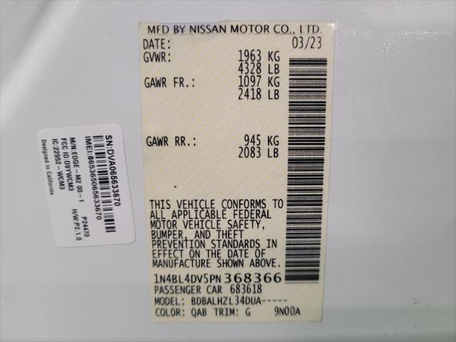 Photo of 2023 Pearl White Tricoat Nissan Altima