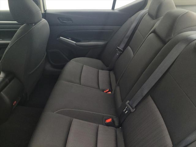 Photo of 2023 Pearl White Tricoat Nissan Altima